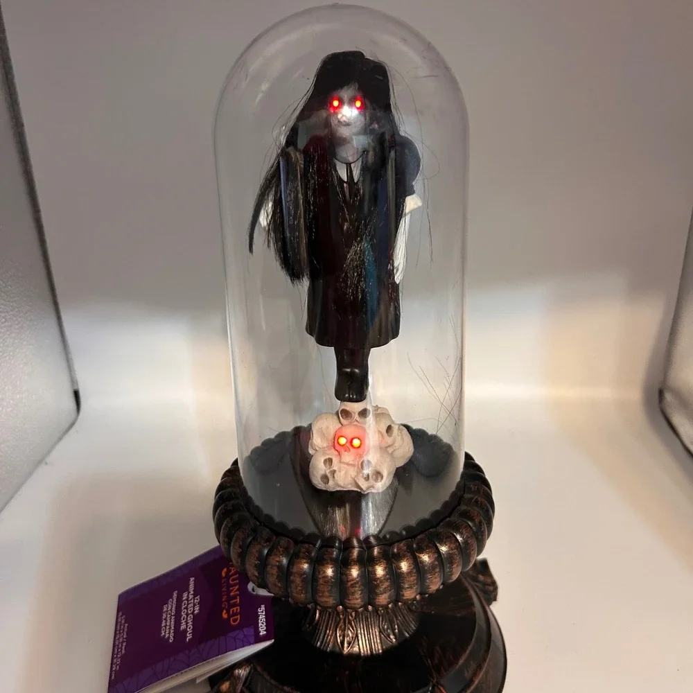 Haunted Living 12in Animated Ghoul in Cloche Halloween Prop 5745204 Red LED Eyes